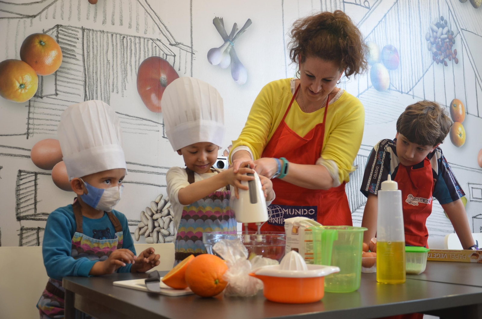 Una de las actividades en la Casa Ronald McDonald de Málaga.