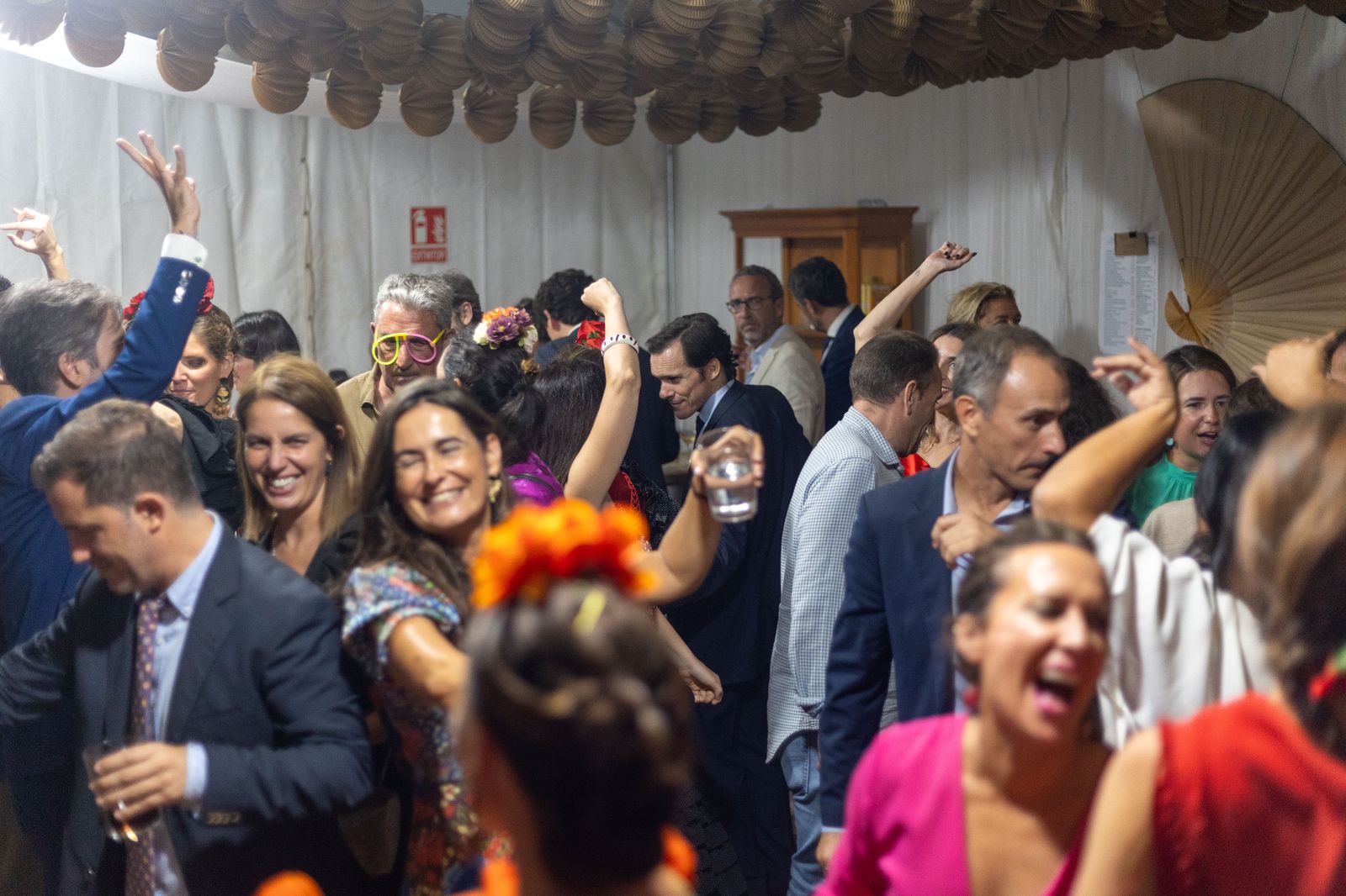 Feria del Caballo 2023: Imágenes del ambiente en la noche del sábado