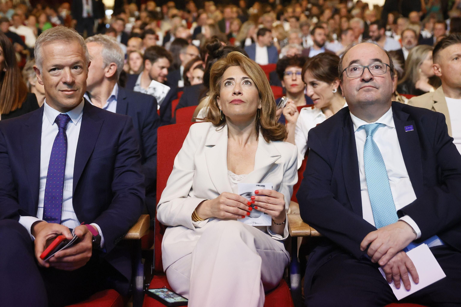 El ministro Miquel Iceta (derecha) acudió el lunes 17, día de los Max, a la gala de la Salud mental en el Deporte.