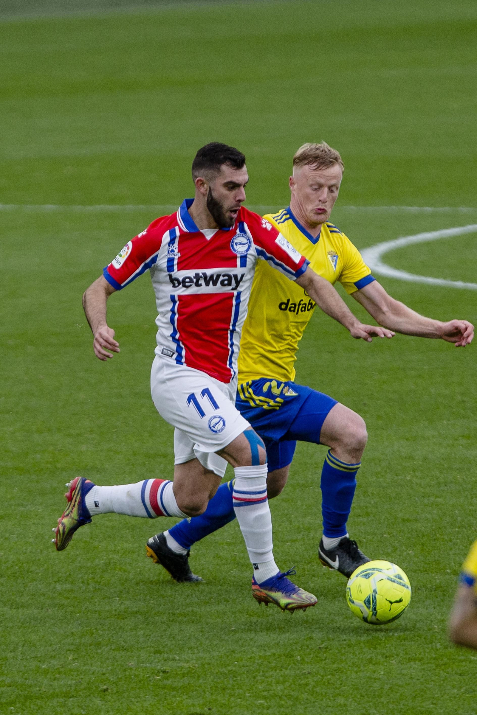 Cádiz 3 -Alavés 1