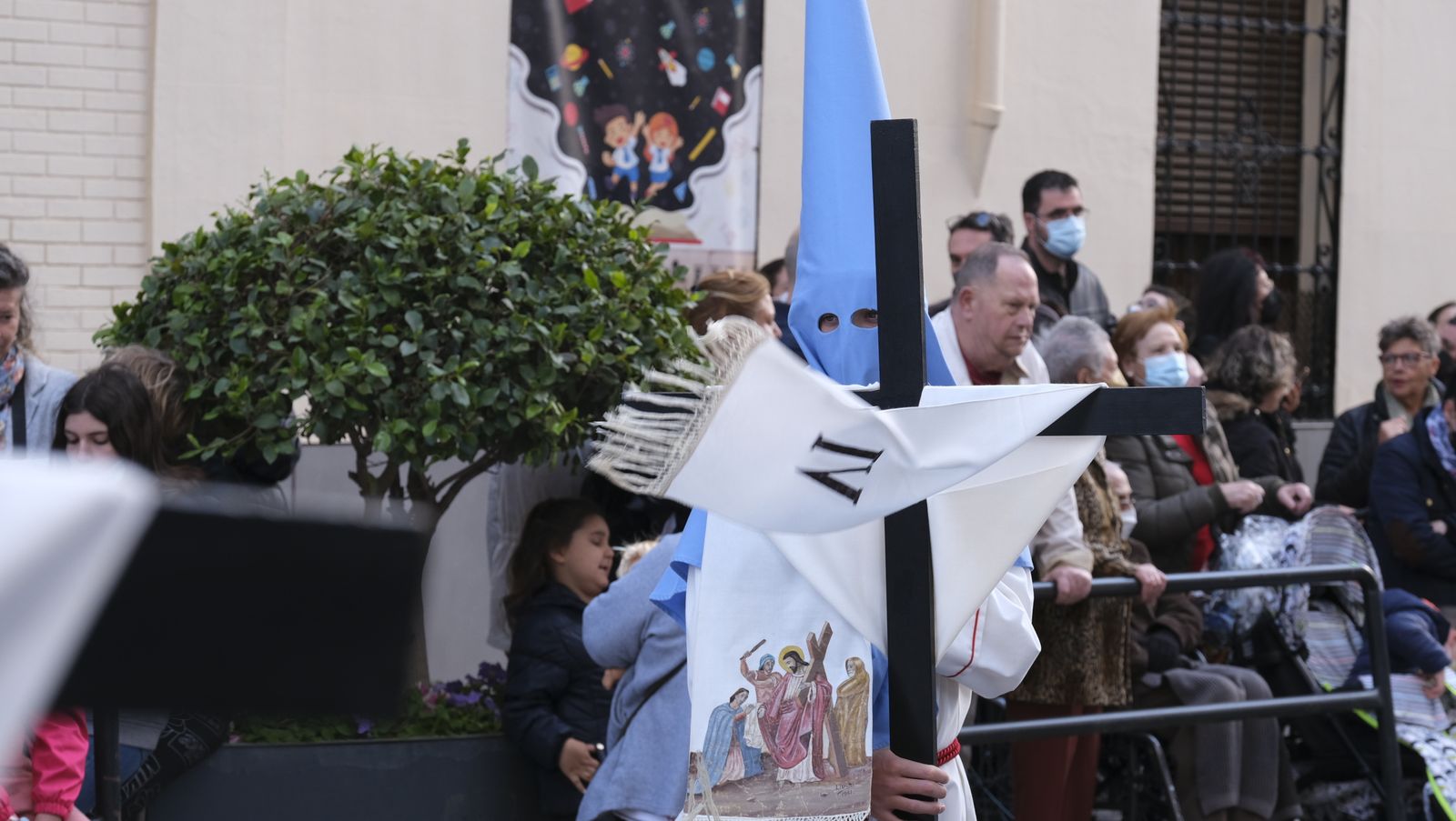 Procesión del Cristo del Amor en Almería, en imágenes