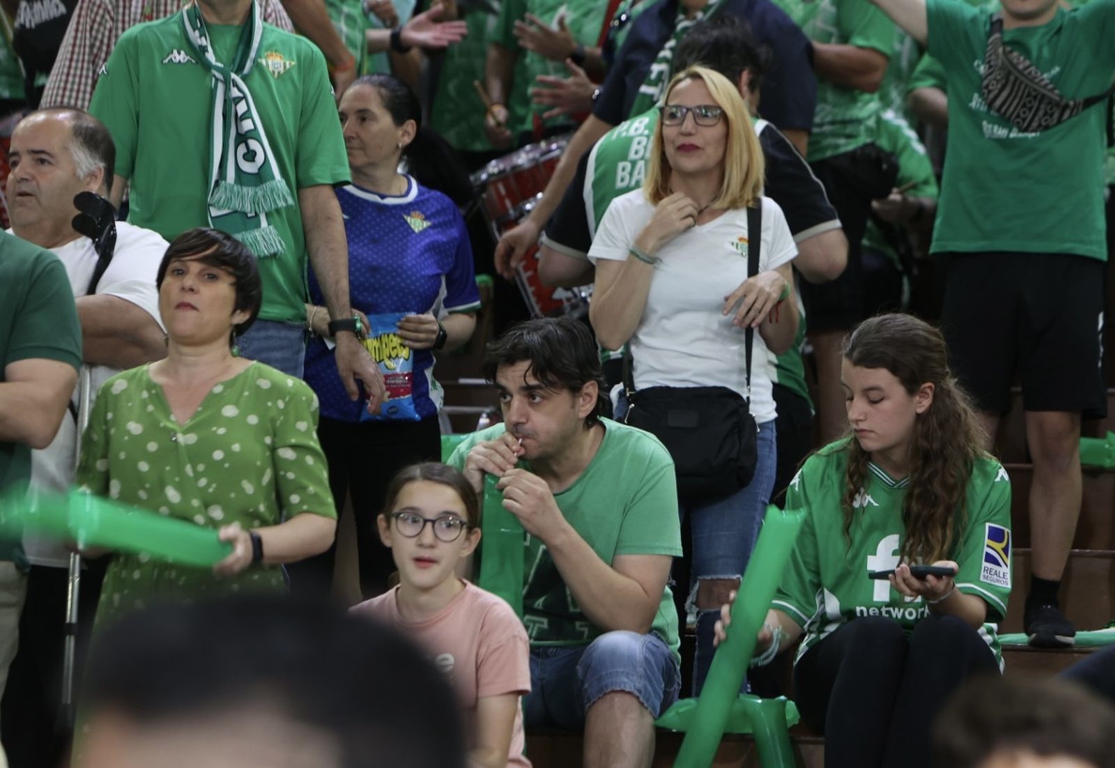 Búscate en el o Betis Granada de baloncesto