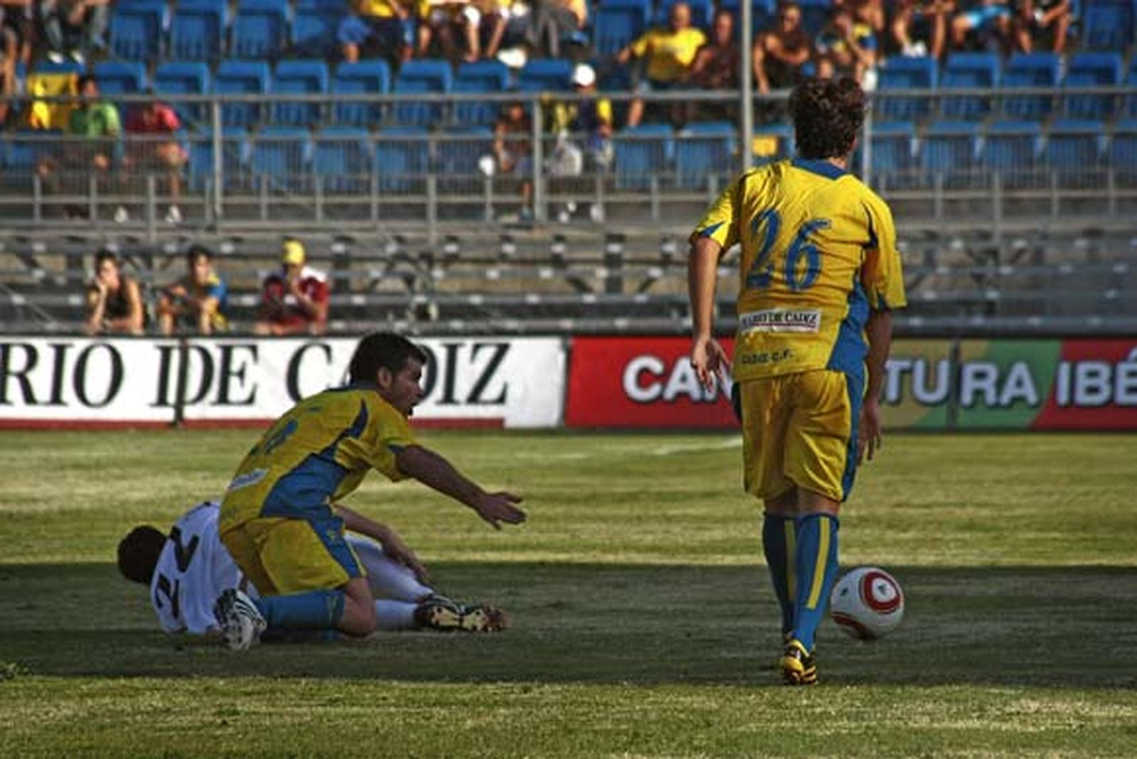 El Cádiz gana en casa el primer partido de la liga

Foto: Lourdes de Vicente