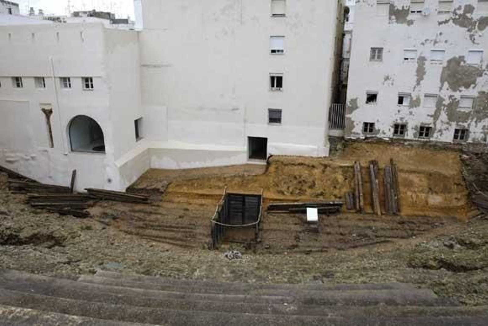 El proyecto de recuperación del coliseo romano en el barrio del Pópulo se reactiva con la próxima apertura del Centro de Interpretación

Foto: Jose Braza