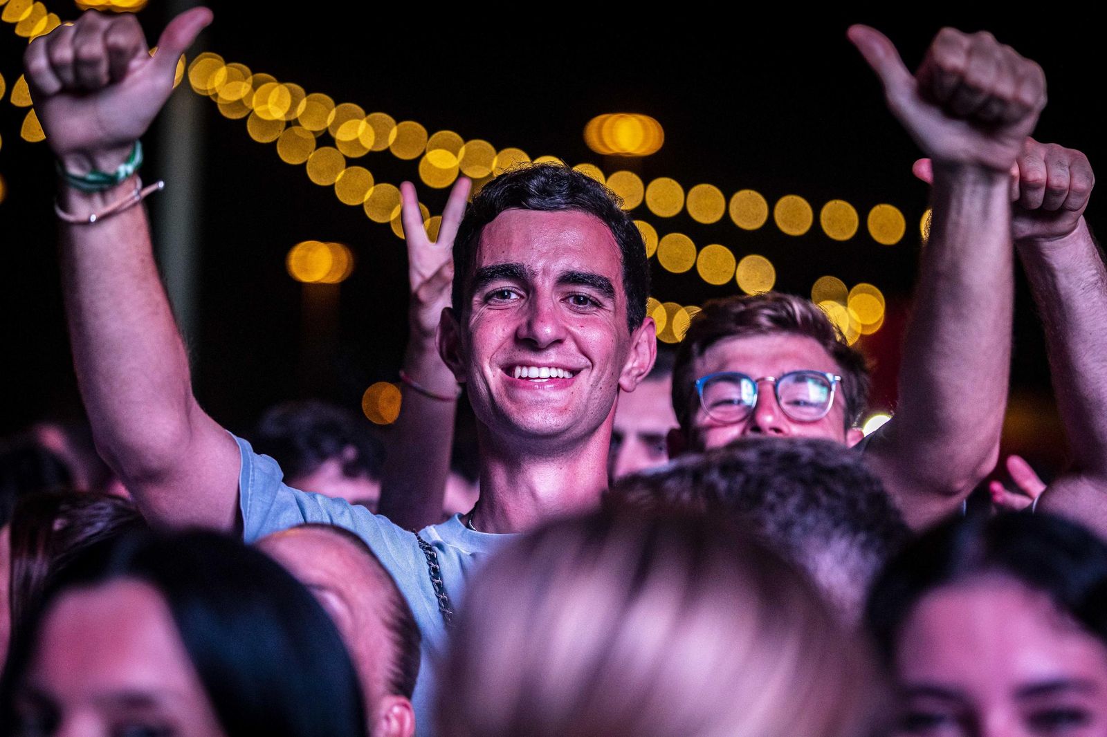 Búscate en las fotos del concierto de Melendi en Cádiz