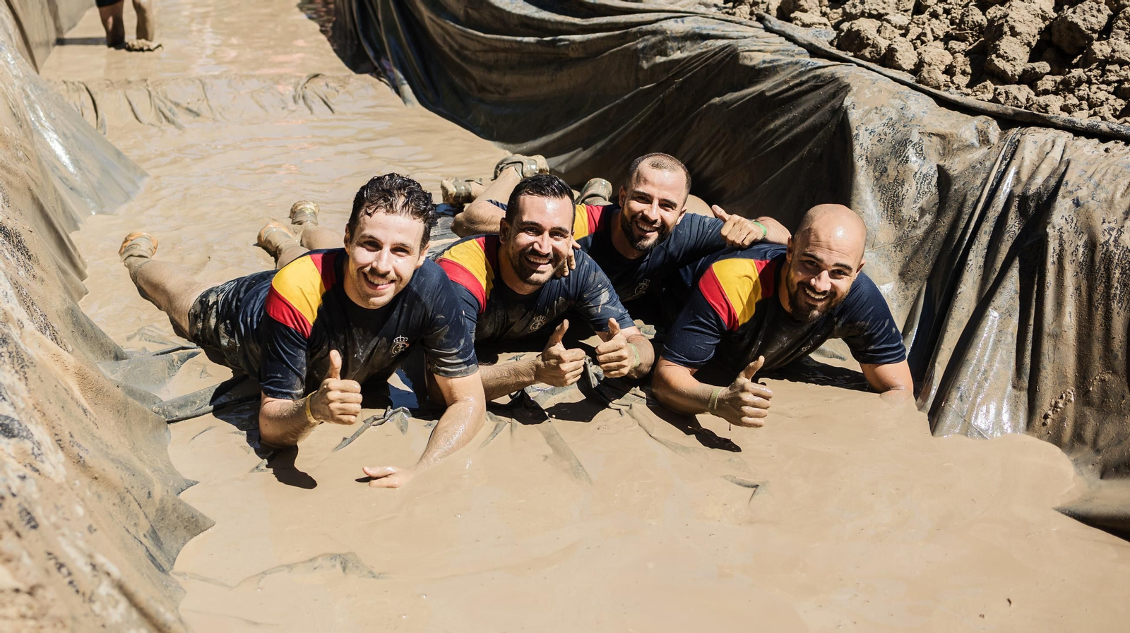 Búscate en la Carrera del Barro de La Barca de la Florida 2024