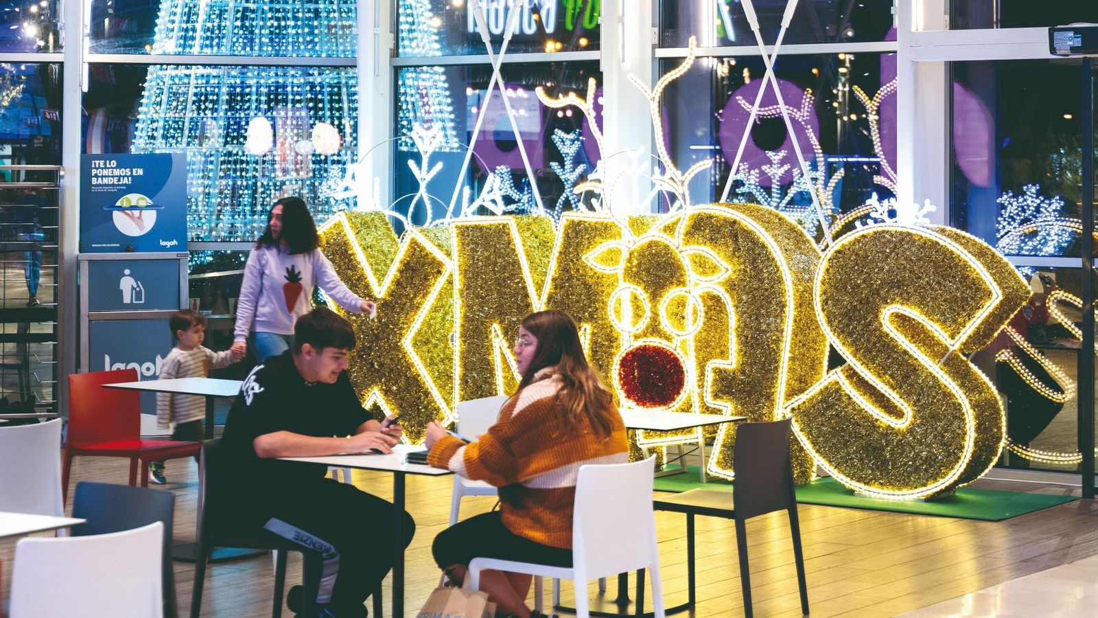 Cafetería de Lagoh en Navidad