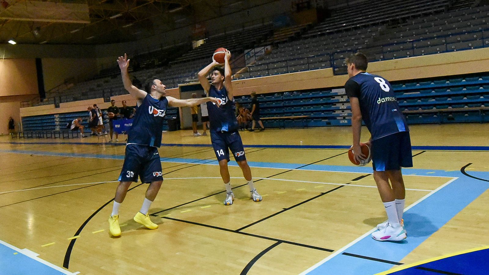 Las fotos del primer entrenamiento del UDEA 2023-24