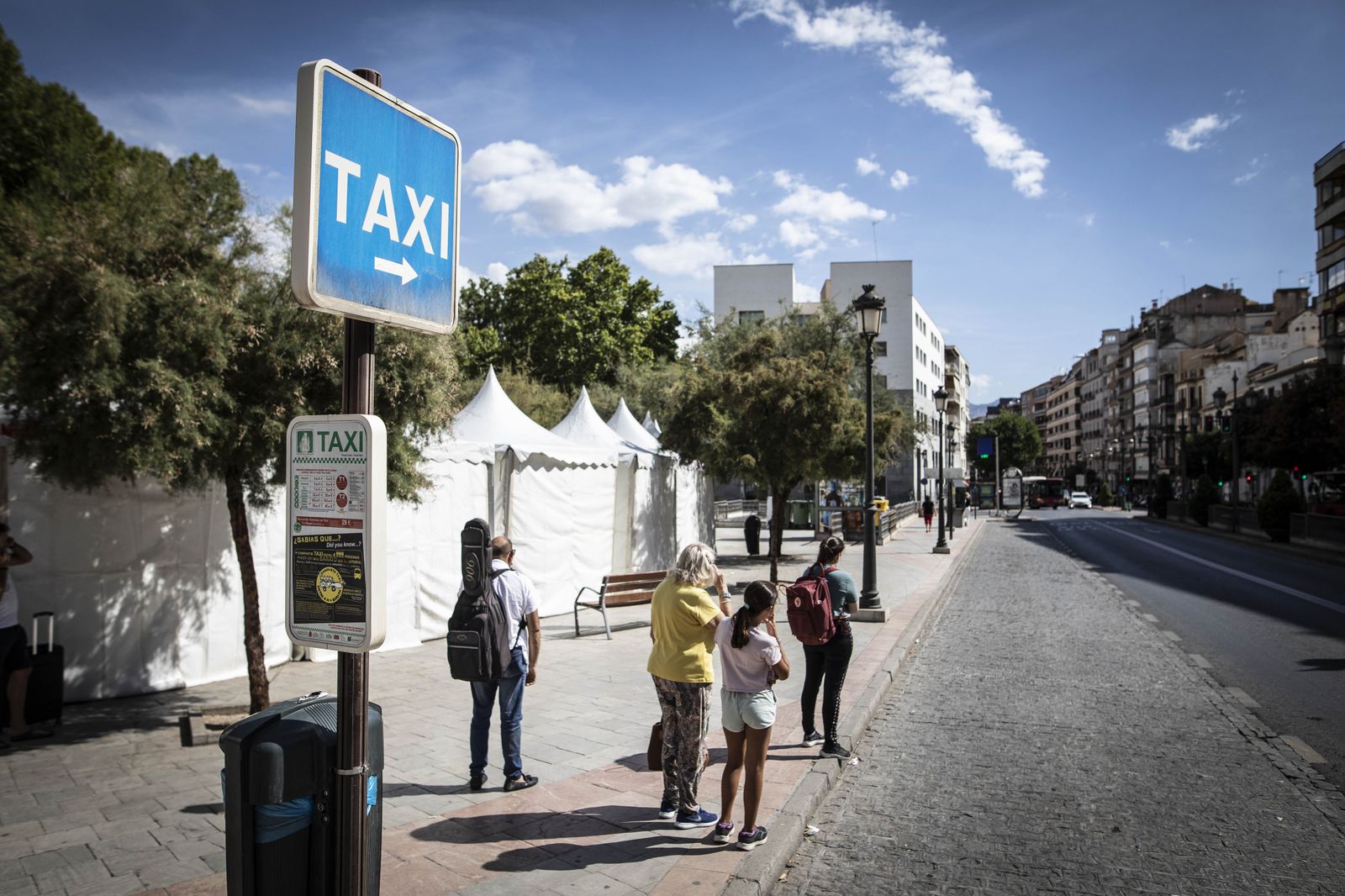 La huelga de taxis causa el caos en Granada