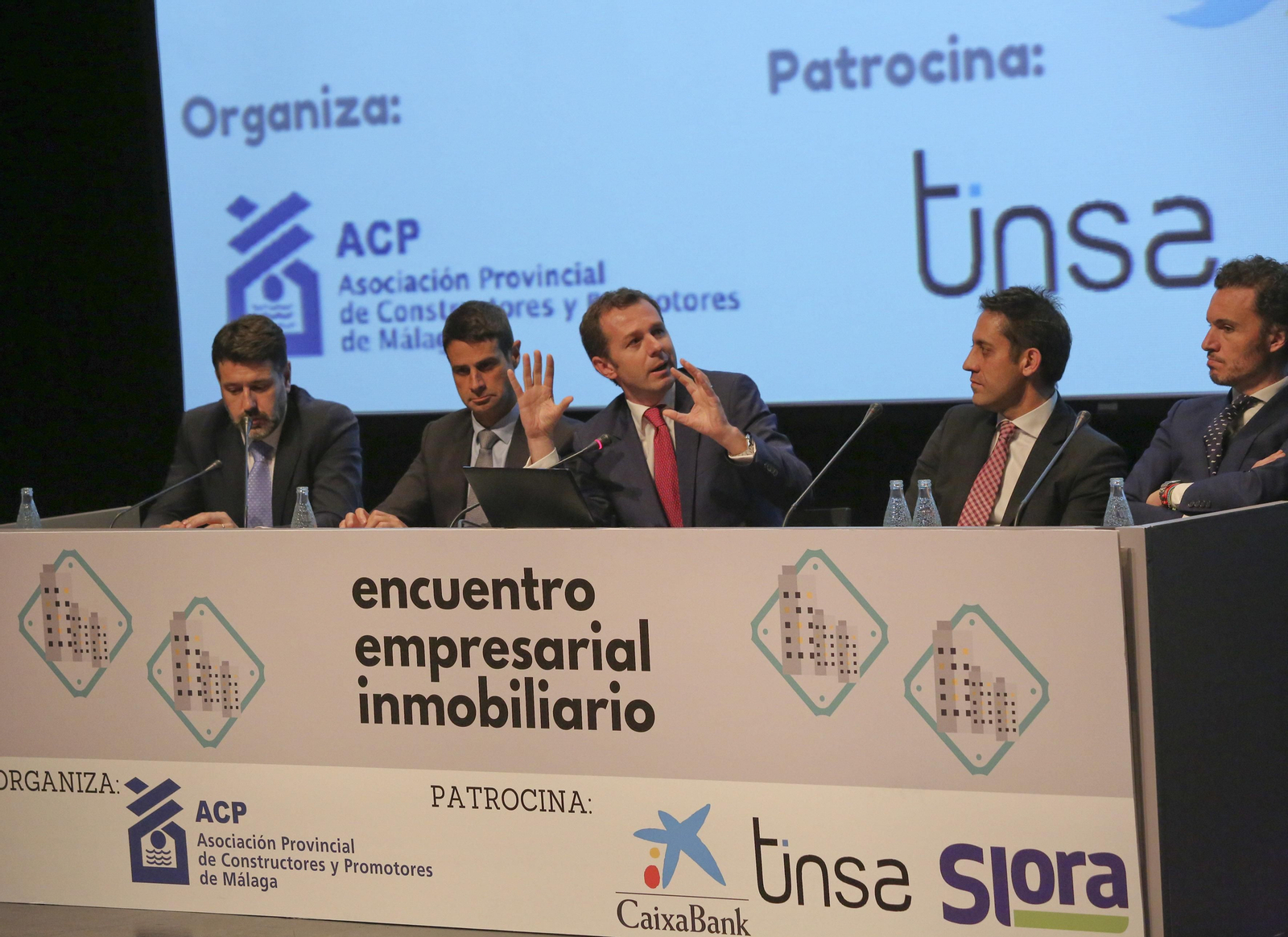 Pedro Soria, Daniel Caballero, Juan Valayos, Víctor Tapias y Pablo Méndez, ayer.