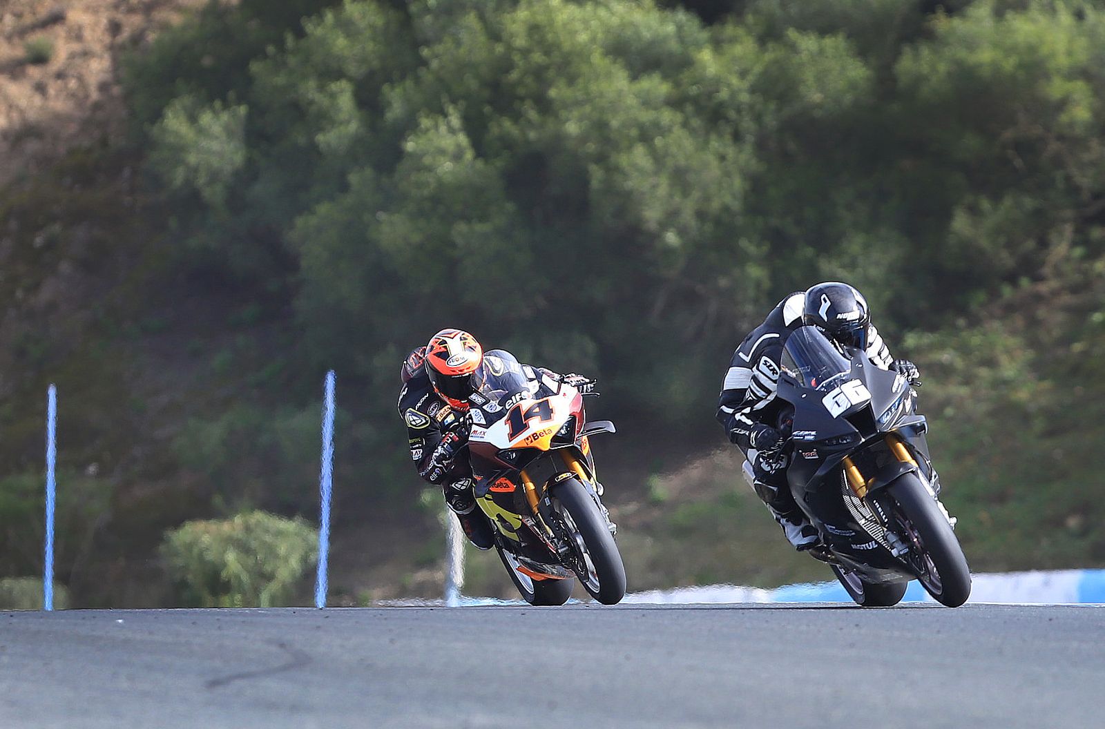 Imágenes del entrenamiento de Superbike en el Circuito de Jerez