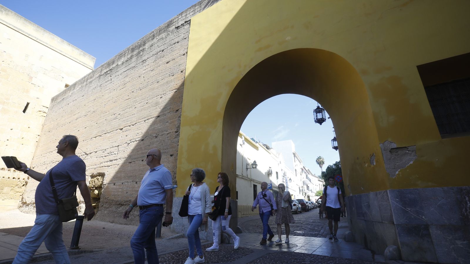 Arco de Caballerizas.