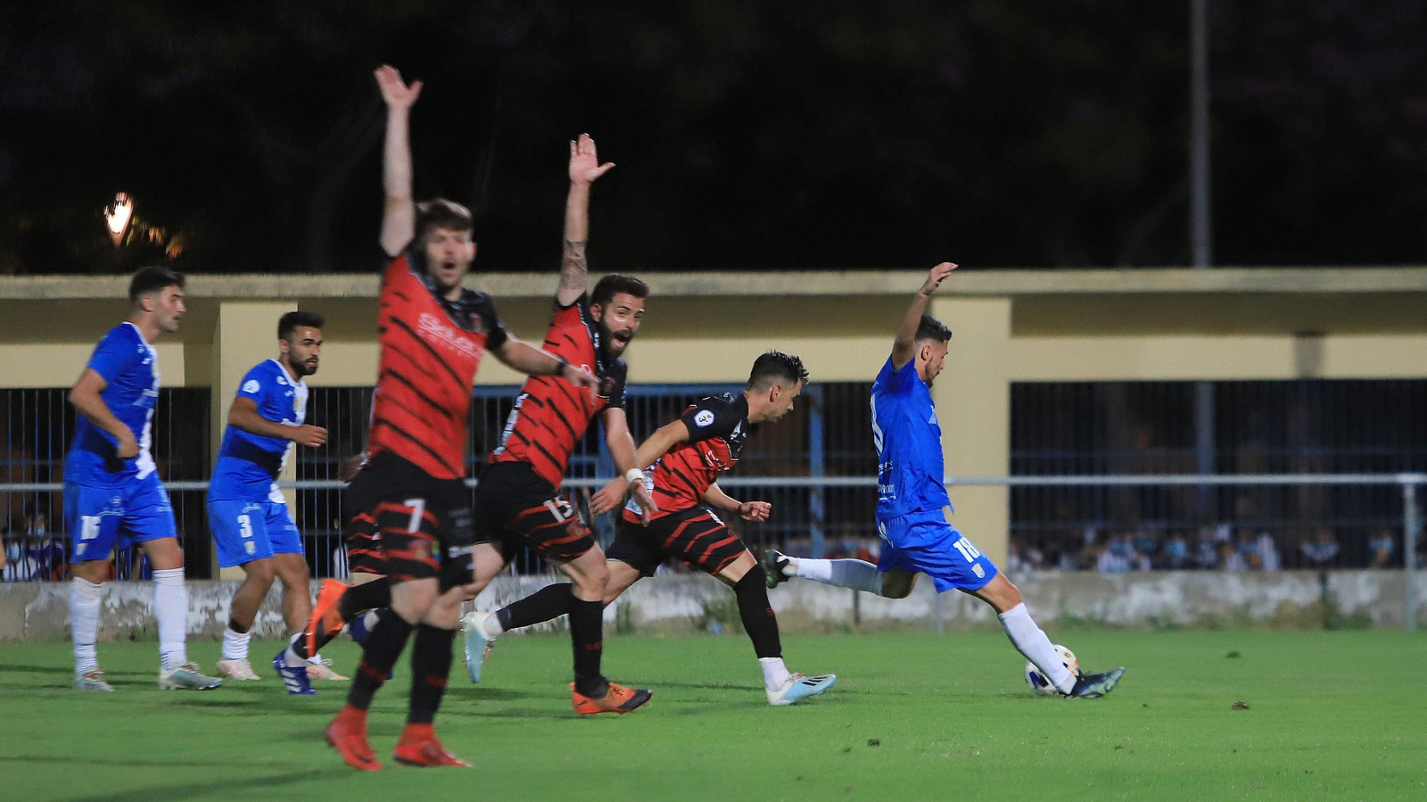 Imágenes de la semifinal por el ascenso entre el  Xerez CD - Puente Genil