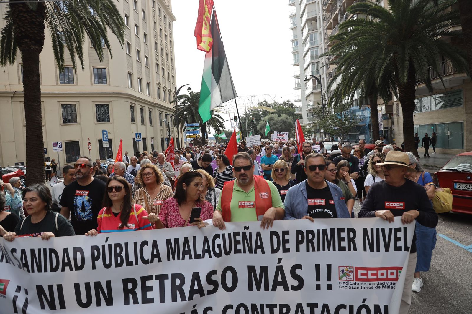 Todas las fotos de la manifestación en Málaga contra el "deterioro" de la sanidad pública
