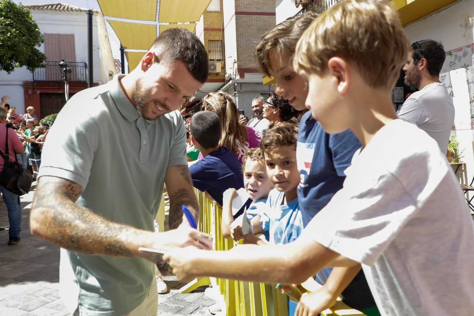 Las fotos de la visita del Betis a Tomares