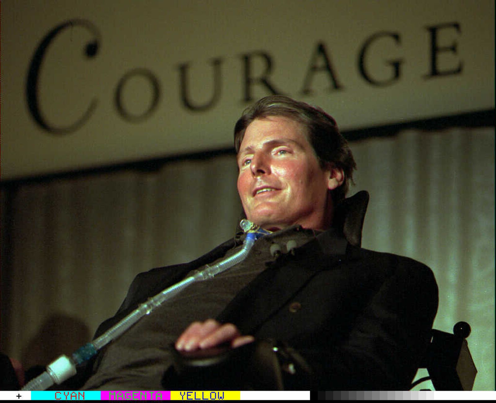 Christopher Reeve años después de quedarse parapléjico por un accidente hípico en 1994