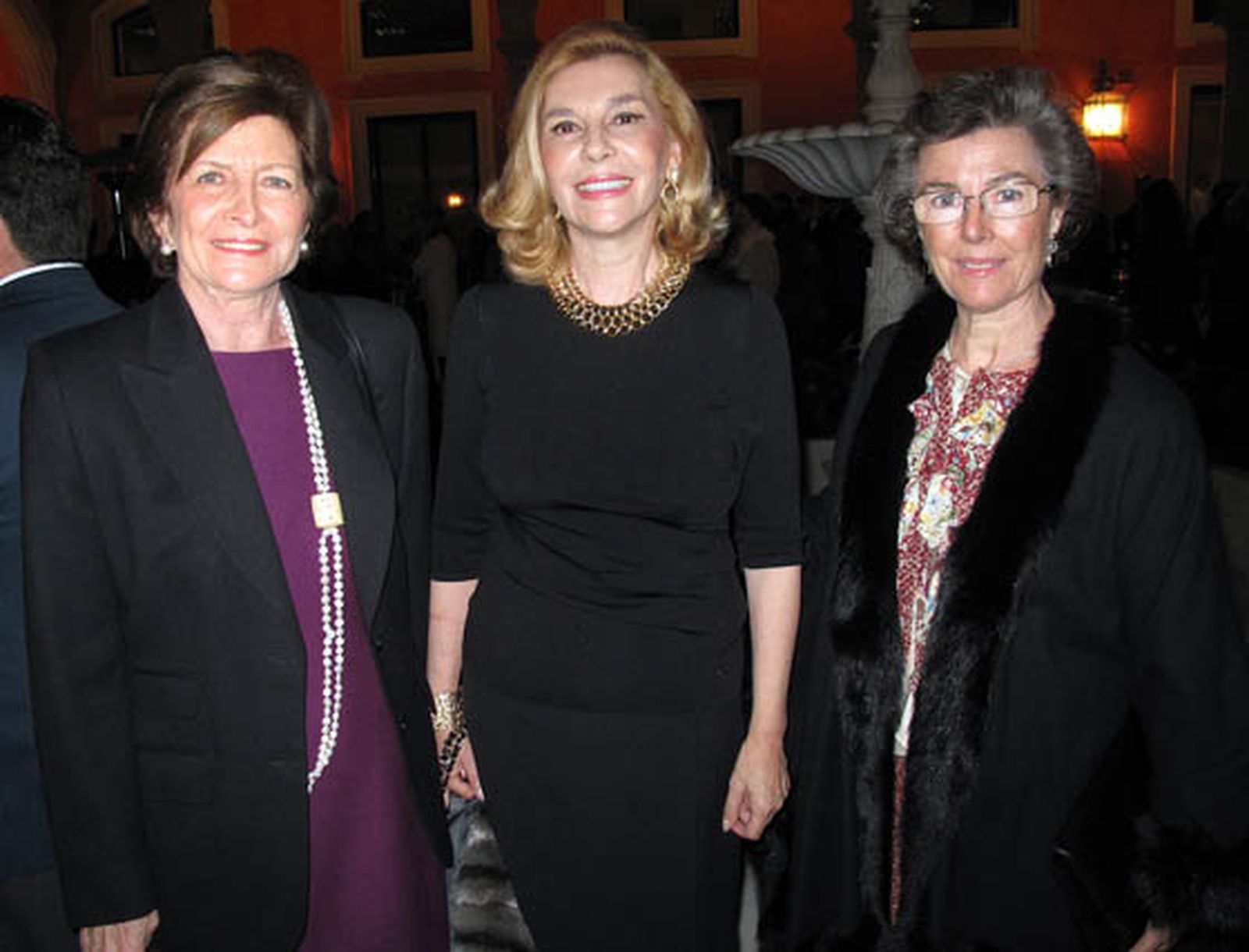 Fátima Medina, Conchita Spínola, esposa de 'El Litri', e Isabel de Solís.

Foto: Victoria Ramirez