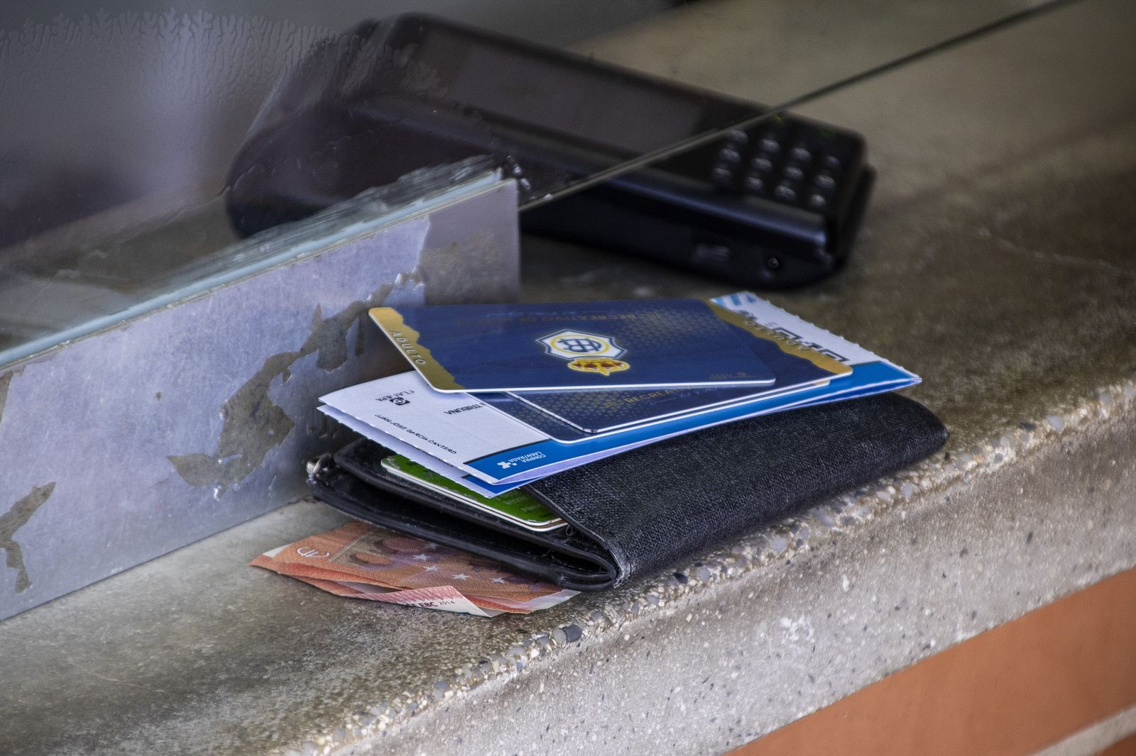 Largas colas en el Nuevo Colombino para las entradas del partido ante el Cacereño