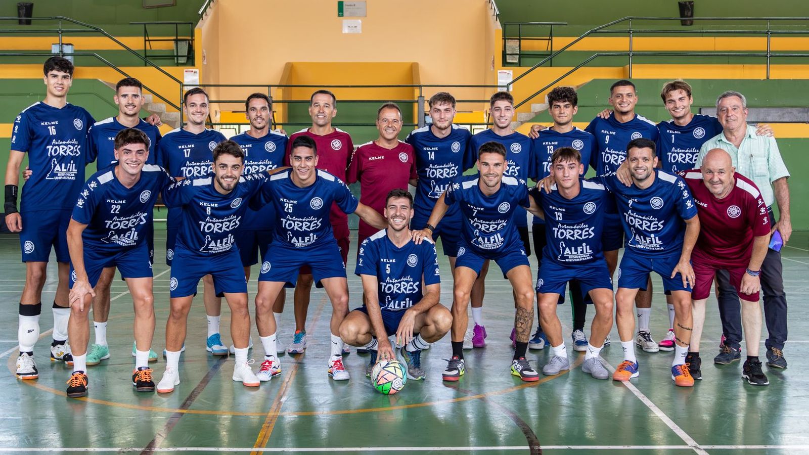 Plantilla y cuerpo técnico del Málaga Ciudad Redonda FS.