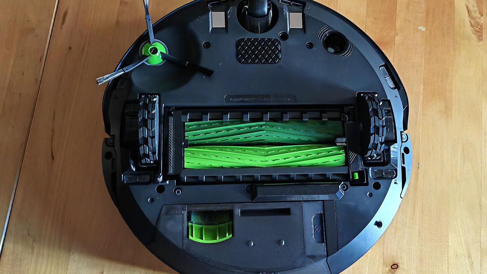 Robot aspirador y friegasuelos Roomba Combo j9+