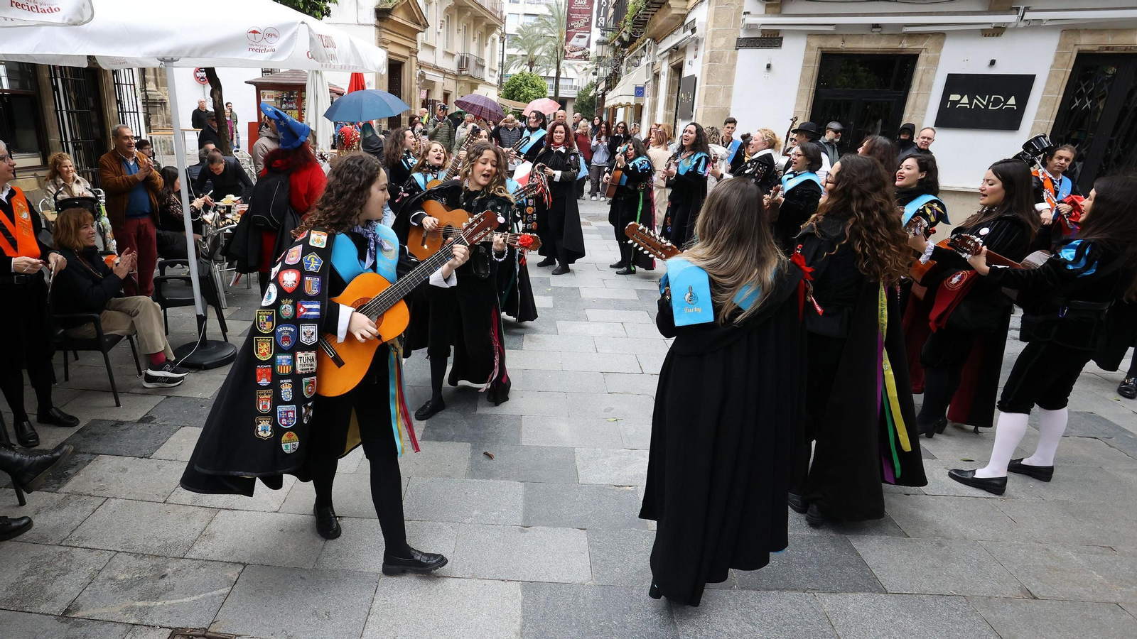Imágenes del II Certamen Internacional de Tunas 'Jerez tierra de vinos'