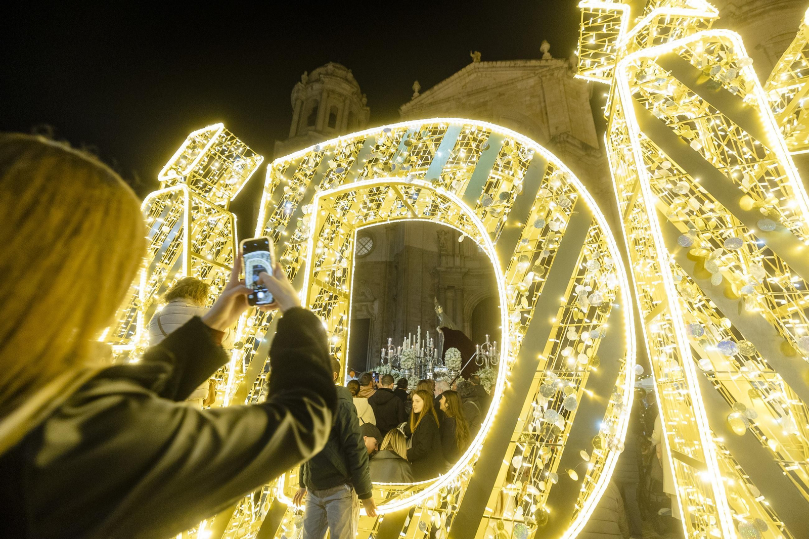 La procesión de regreso a la Merced de la  Virgen del Buen Fin de Sentencia en imágenes