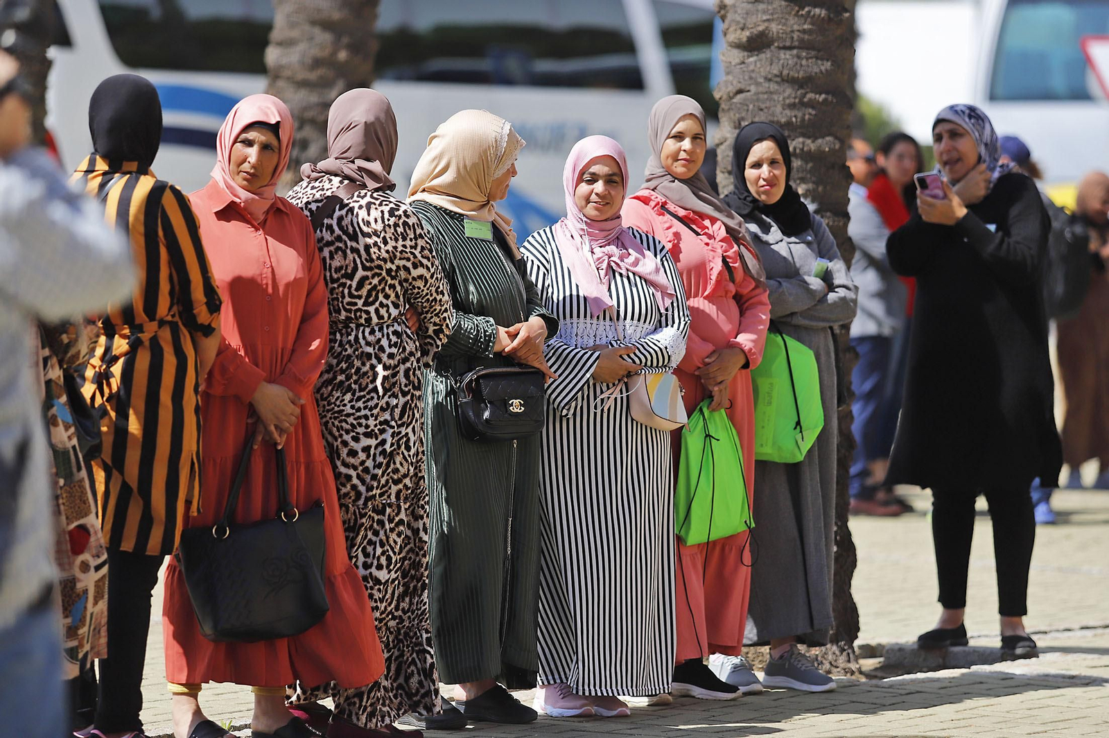 Imágenes de la entrega de los diplomas a las mujeres que han participado en el programa Wafira. Imágenes de la entrega de los diplomas a las mujeres que han participado en el programa Wafira.