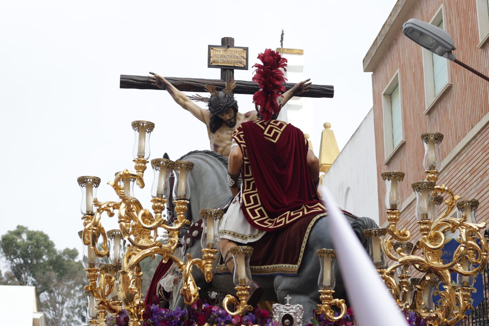Martes Santo: la Hermandad de La Lanzada en imágenes