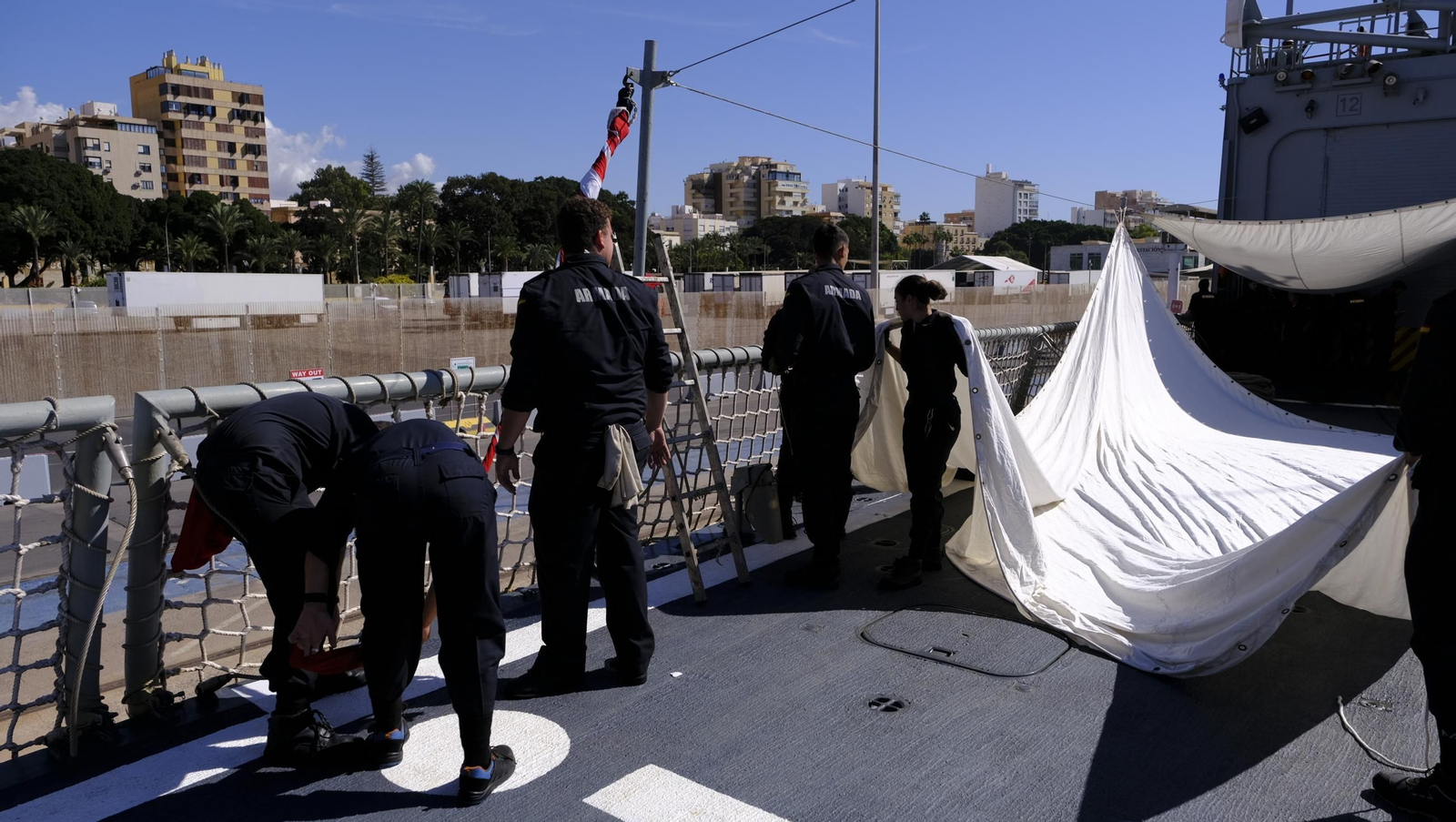 La Fragata Navarra de la Armada Española, visita Almería, en imágenes