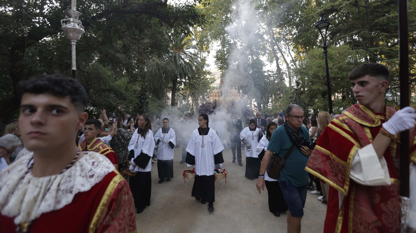 La Magna Mariana de Algeciras por el Parque María Cristina, en imágenes