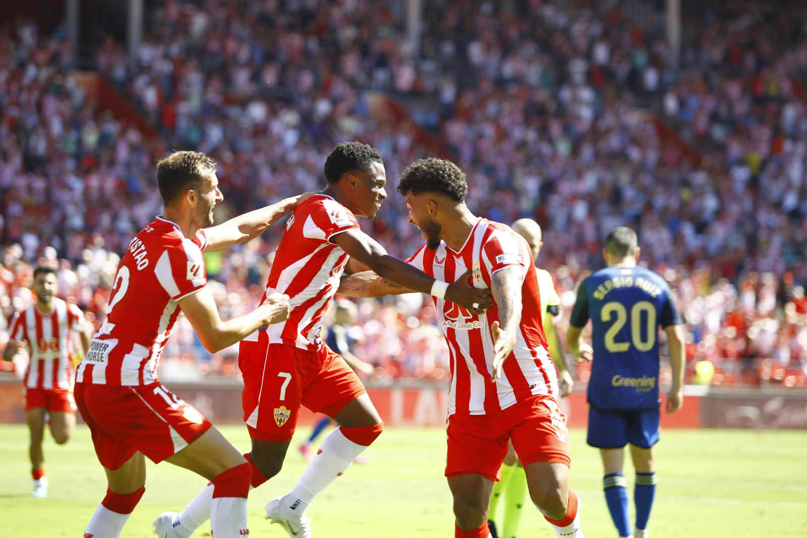 Imágenes del empate a 3 de la U.D. Almería y el Granada C.F.