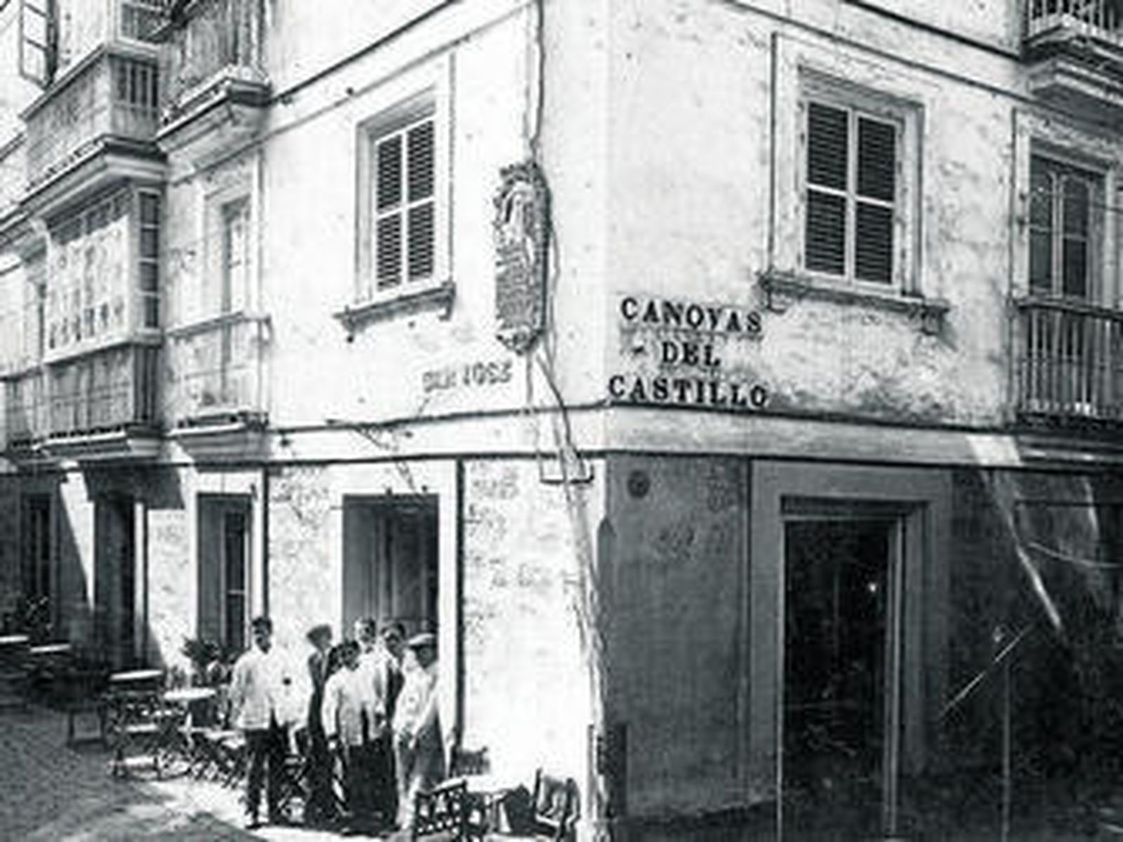 1910Descubrimiento de una lápida en la casa donde falleció el presidente Rivadavia