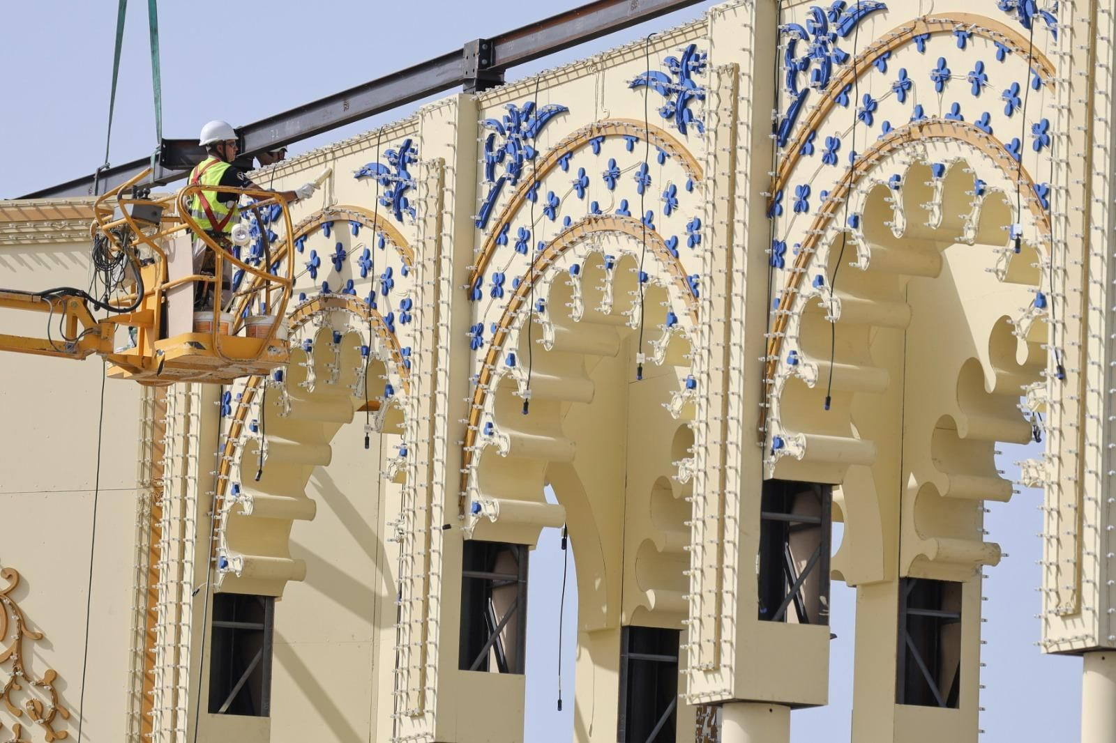 Así es la nueva portada de la Feria de Málaga 2025, en imágenes