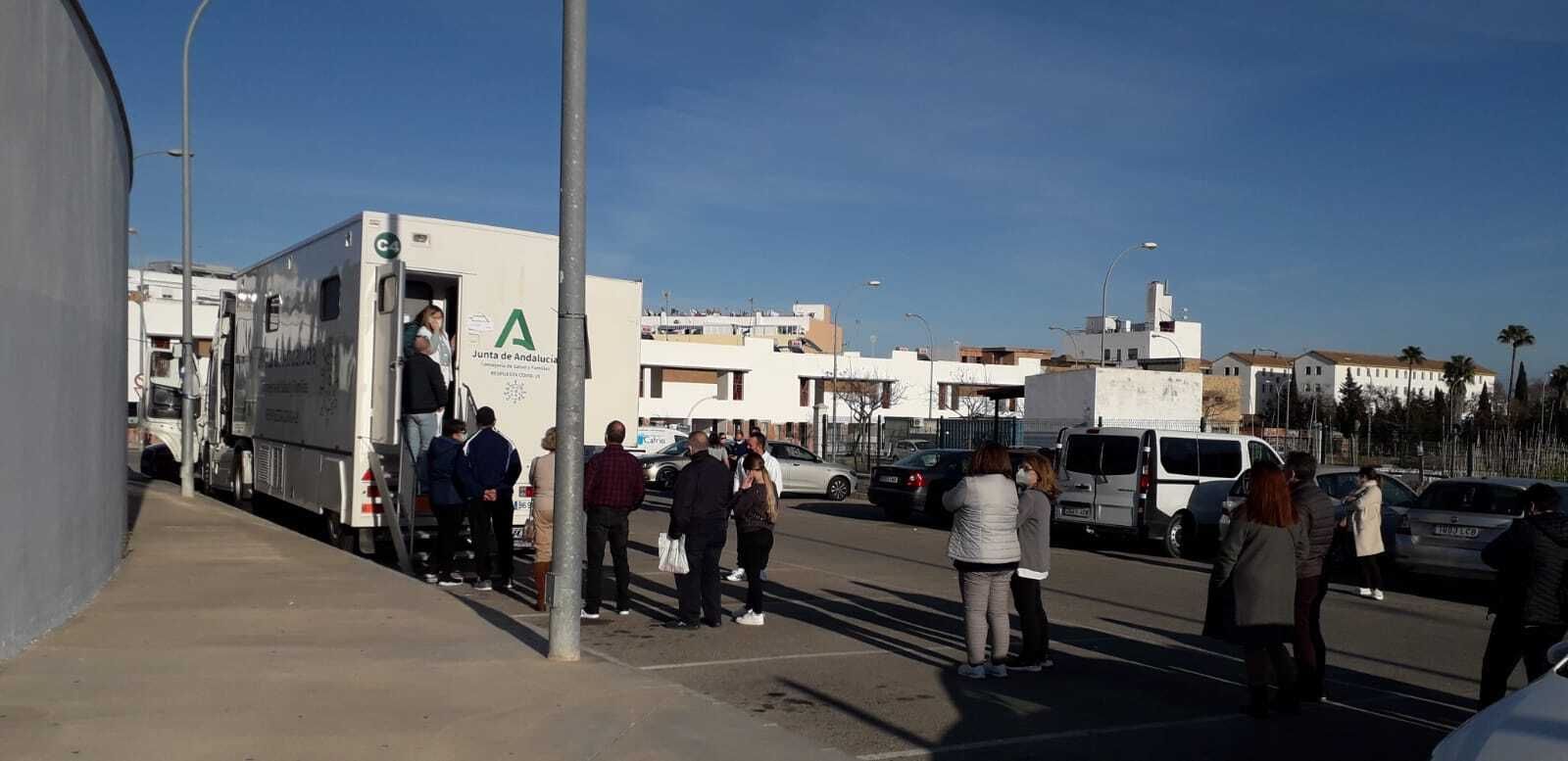 Una imagen de la jornada de vacunación sin cita previa en El Puerto.