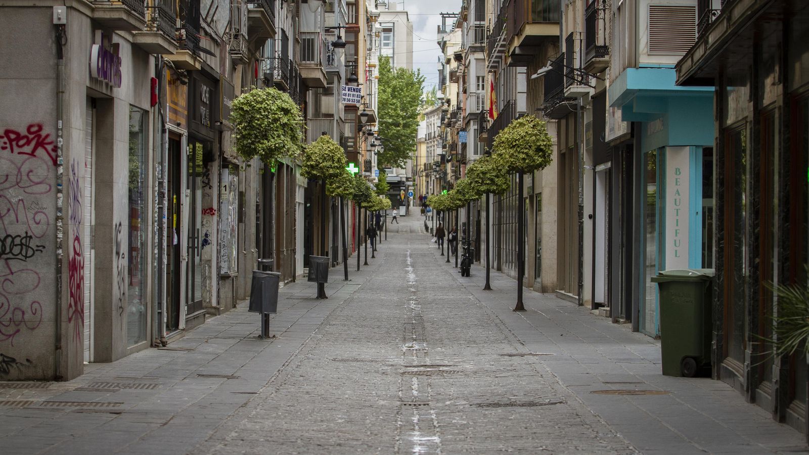 Una de las principales calles comerciales, sin un ruido