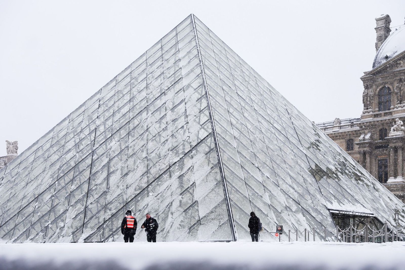Las fotos del temporal de nieve en París