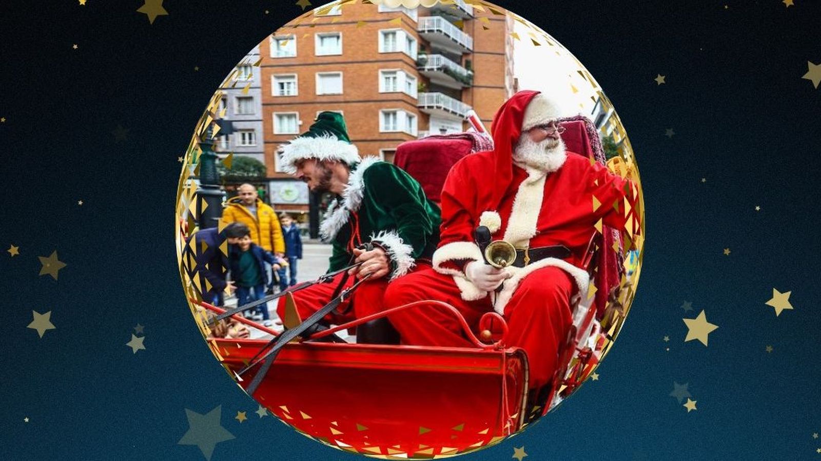 Pasacalles de Papá Noel en Mojácar Pueblo.