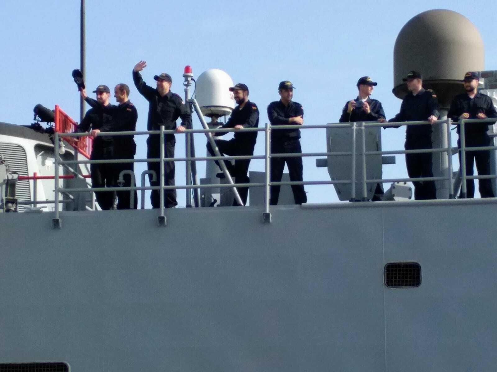 La fragata Reina Sofía llega la Base de Rota