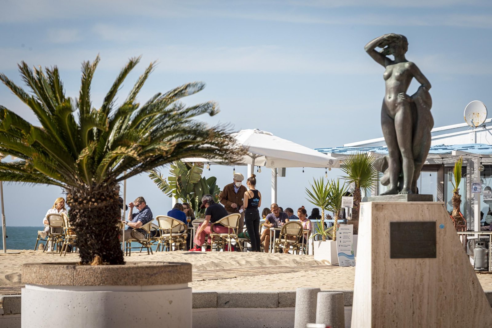 Imágenes: Así vive  Cádiz su primer puente en nivel 3