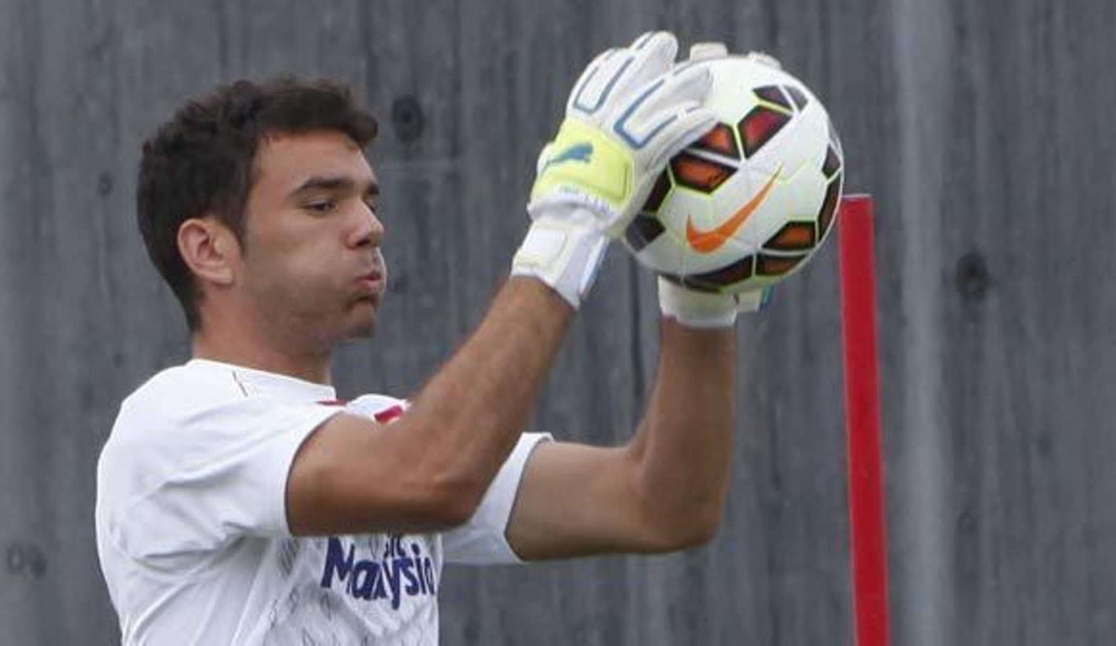 El portero Juan Soriano, única novedad en la convocatoria para el Rijeka