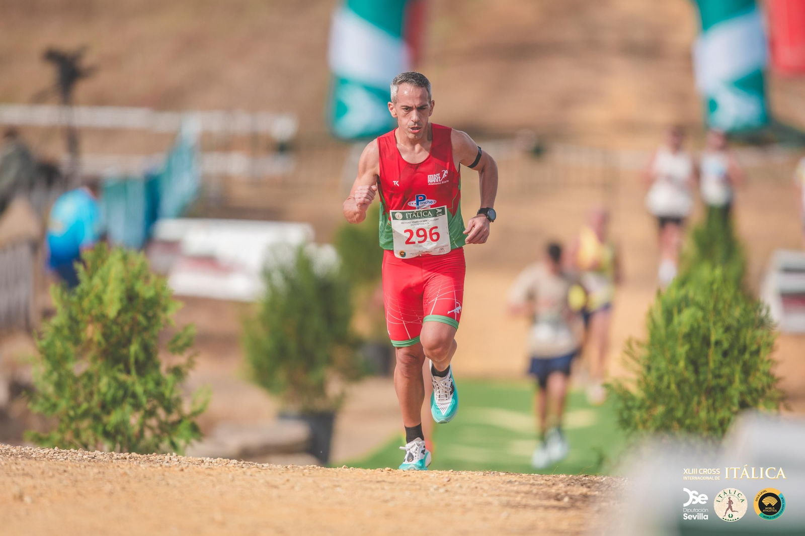 Búscate en las fotos del Cross de Itálica 2025 | 2