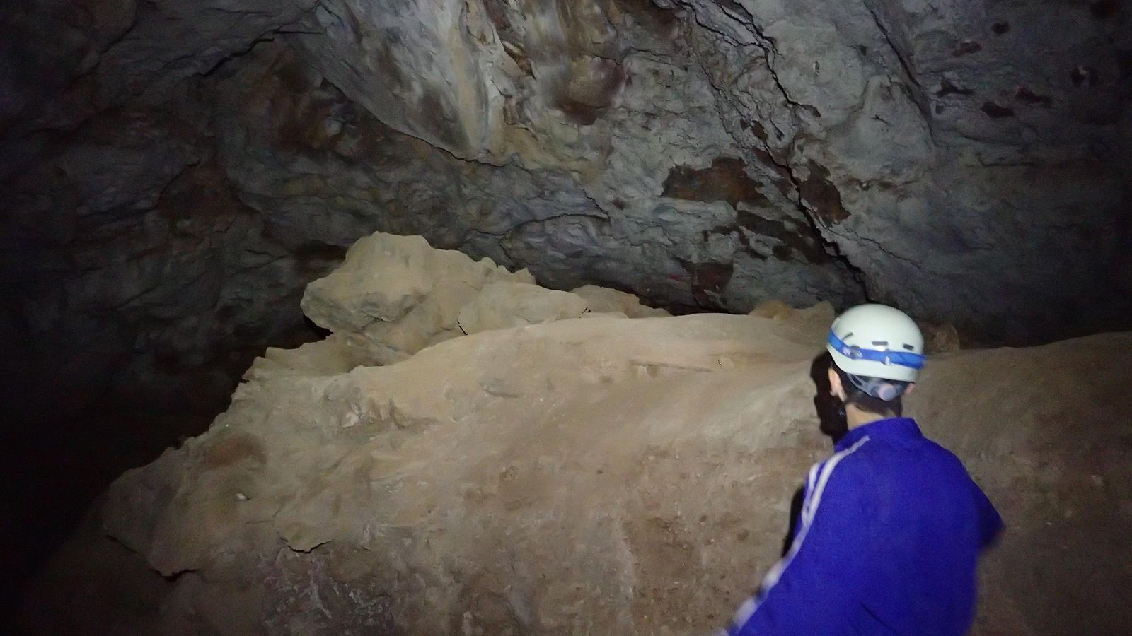 La cueva de la Higuera es fetén para asustar a la familia.