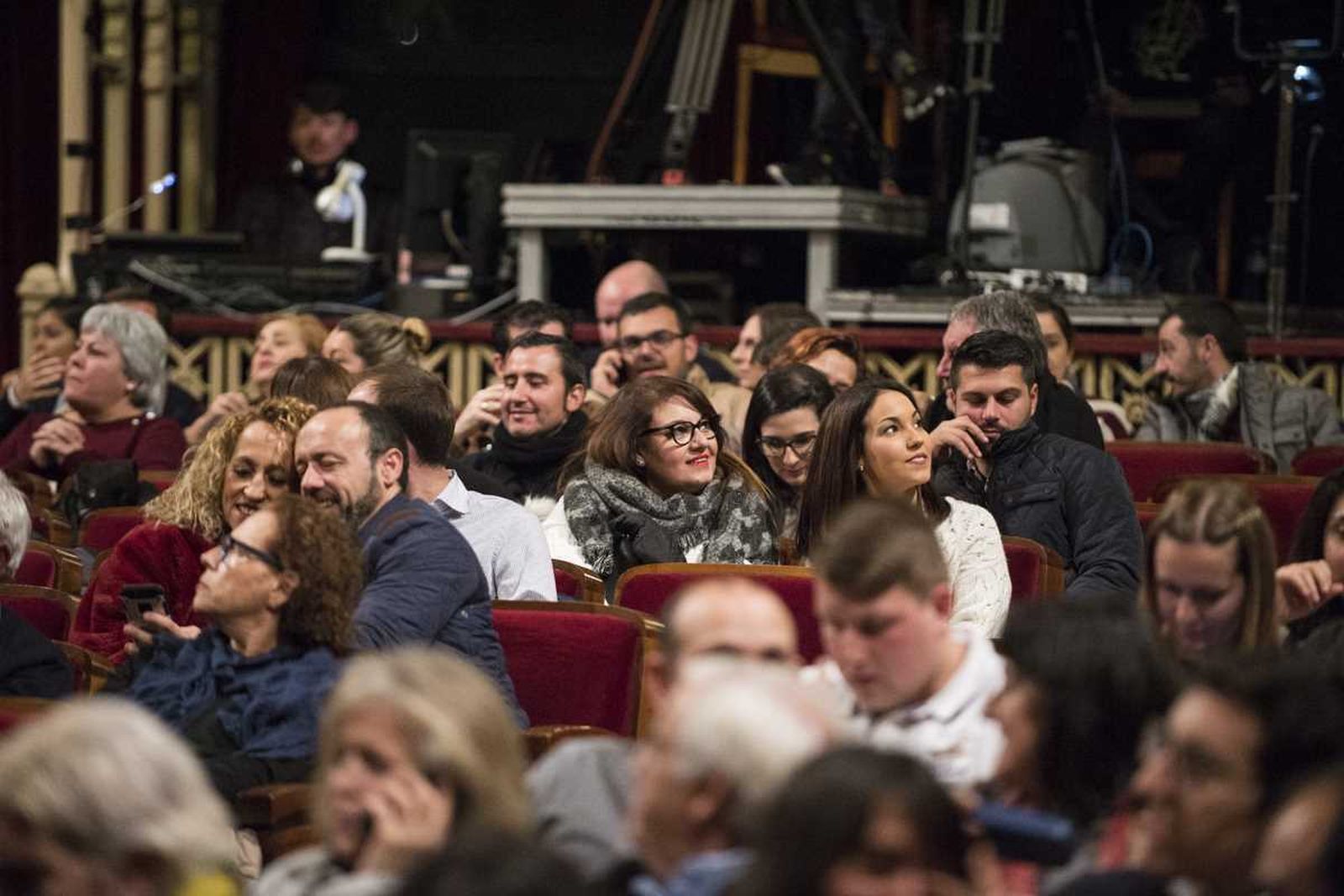 Las imágenes de la decimonovena función clasificatoria