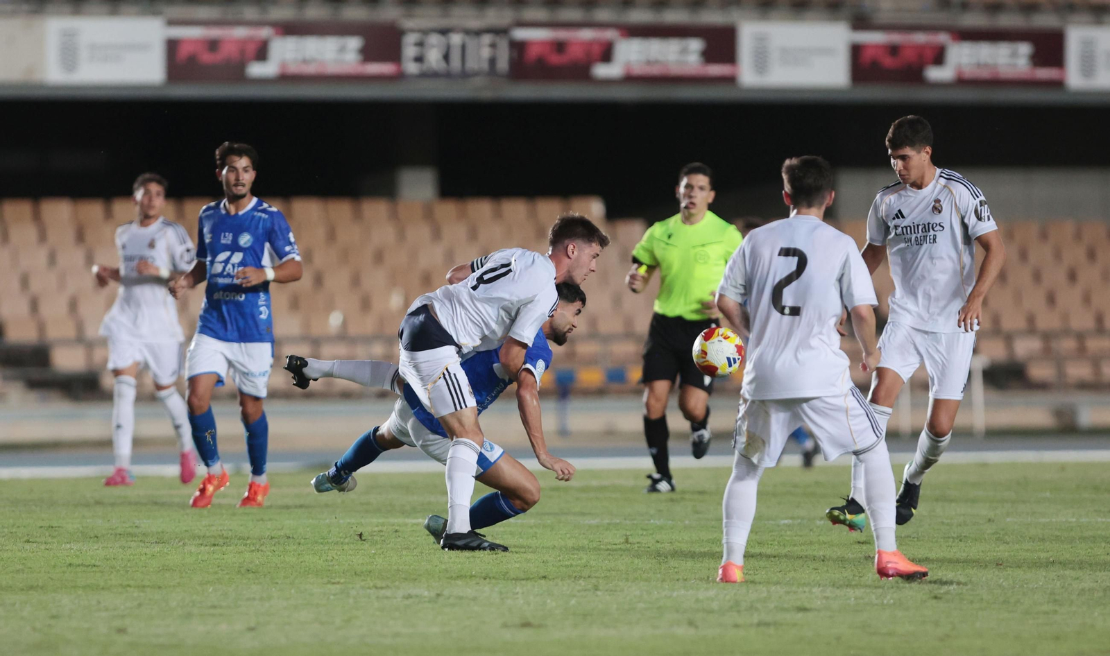 Imágenes del Trofeo de la Vendimia entre  Xerez DFC contra Real Madrid C en Chapín