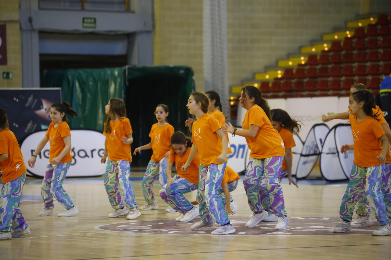 Las mejores fotos del ambiente en Vista Alegre para el Coto Córdoba - UDEA Algeciras