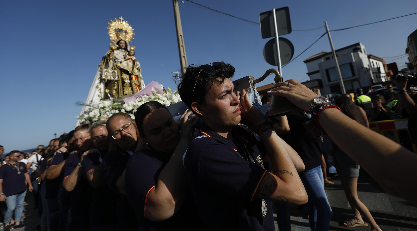 Procesión de la Virgen del Carmen de la iglesia de la Atunara en La Línea