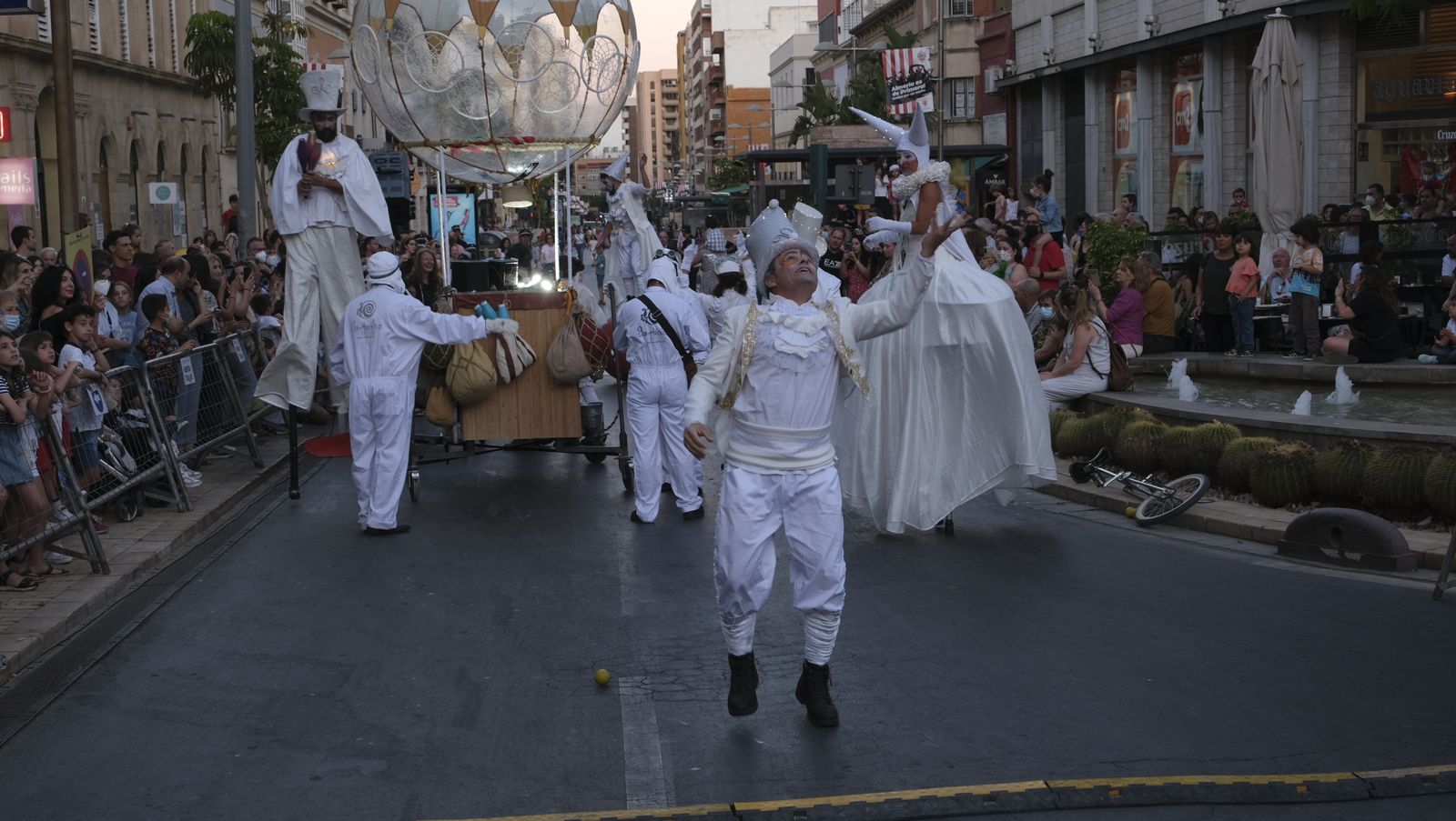 Imágenes de la Noche en Blanco de Almería