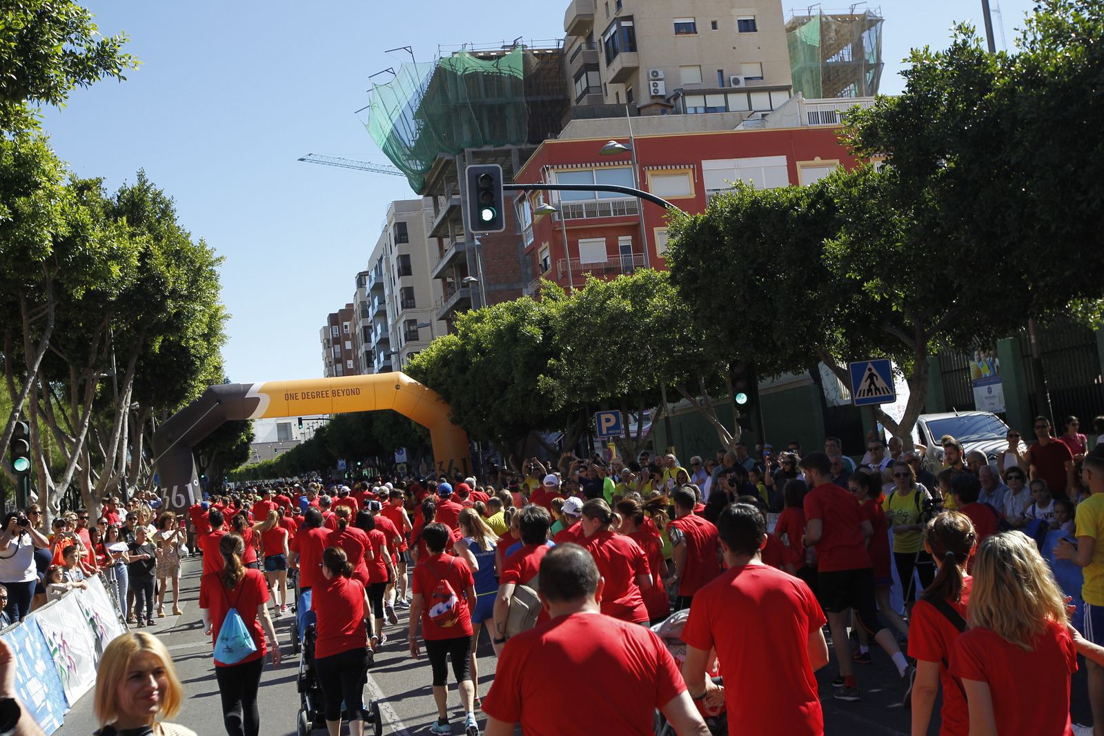 Fotogalería carrera atletismo popular enfermedades poco frecuentes. La Salle Almería