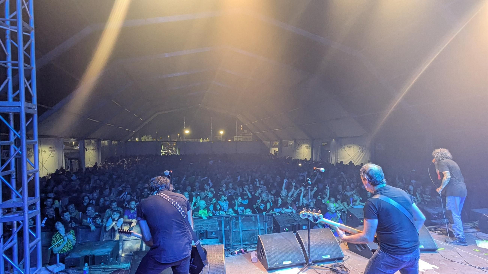 Evaristo Páramos levantó al público.