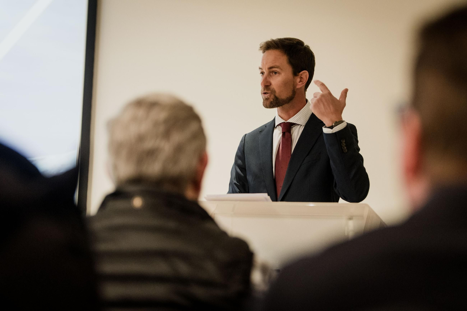 Enrique de la Higuera y Carlos Olmedo, premiados por su trayectoria empresarial en Sierra Nevada